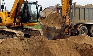 Выкопать яму экскаватором в Узловой от 926 руб. - 2Землекопа-Злв