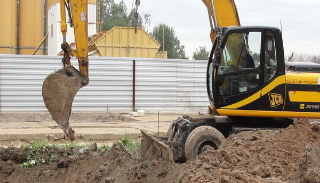 Выкопать яму экскаватором в Узловой от 926 руб. - 2Землекопа-Злв